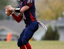 内马尔回归赛场，回归赛场首场状态亮眼，曼联观众沸腾！